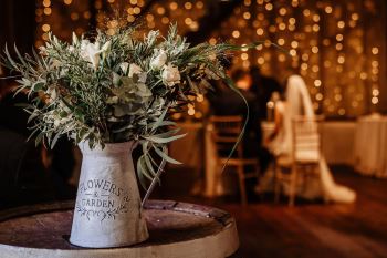 old-luxters-barn-wedding-30