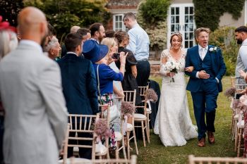 old-luxters-barn-wedding-photographer-12